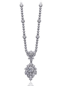 Diamond pendant on decorative chain