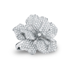 18K White Gold Diamond Flower Ring thumbnail 1